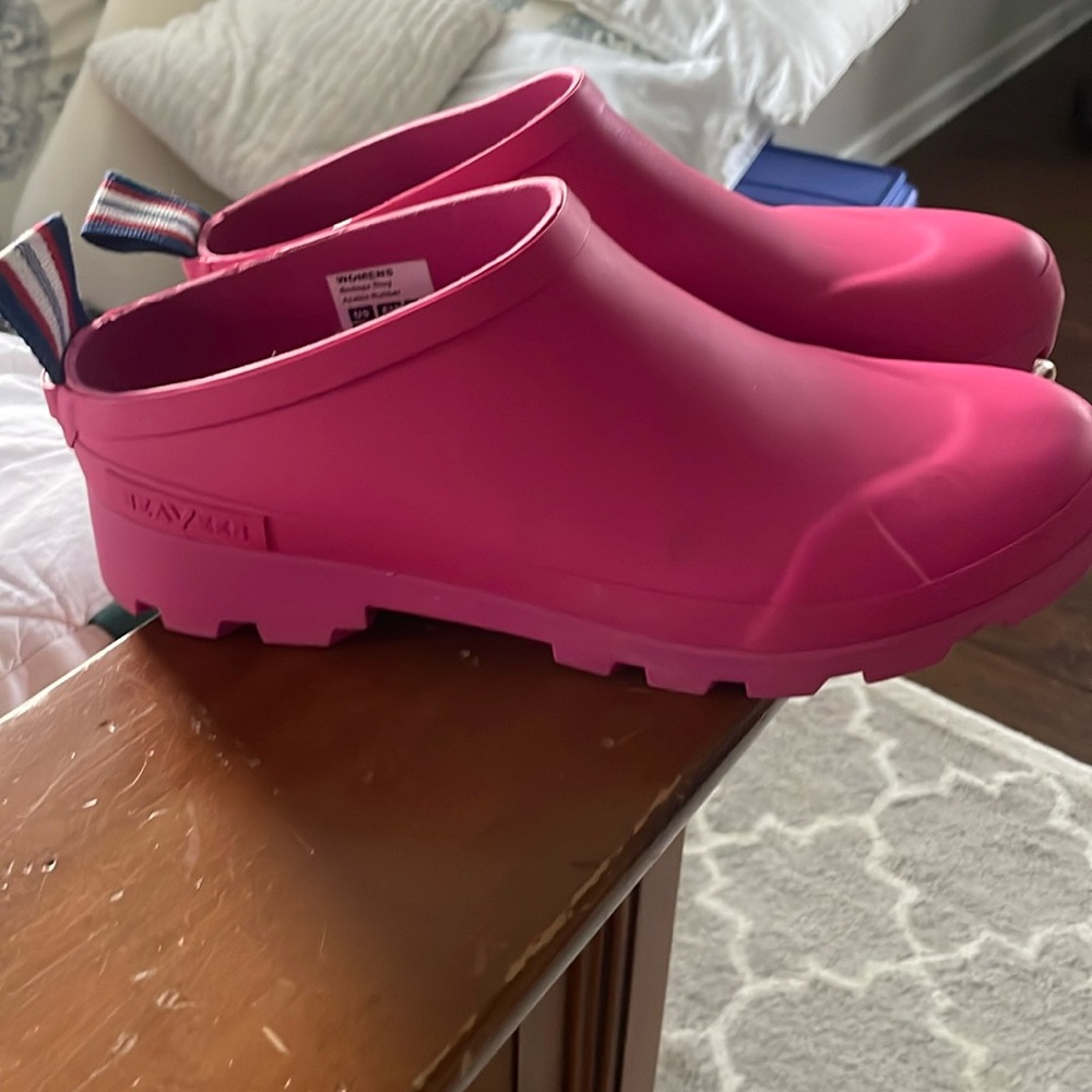 Seavees bodega clog size 10